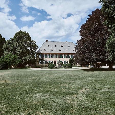Gutshotel Baron Knyphausen Eltville am Rhein Buitenkant foto
