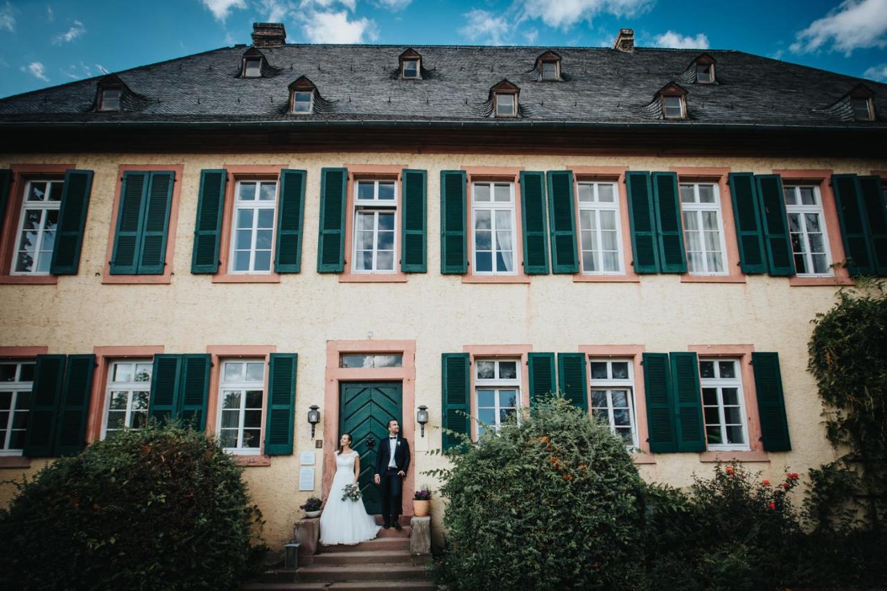 Gutshotel Baron Knyphausen Eltville am Rhein Buitenkant foto