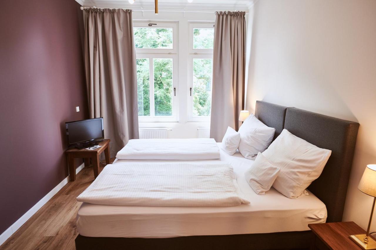 Gutshotel Baron Knyphausen Eltville am Rhein Buitenkant foto