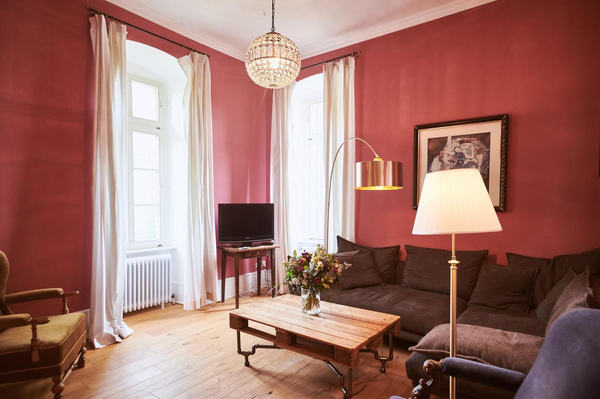 Gutshotel Baron Knyphausen Eltville am Rhein Buitenkant foto